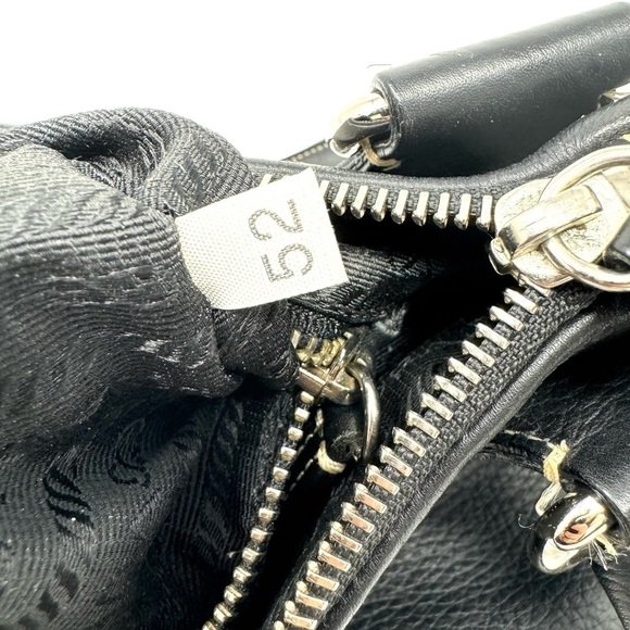 PRADA Vitello Daino Box Shoulder Bag Nero Black - Picture 9 of 11